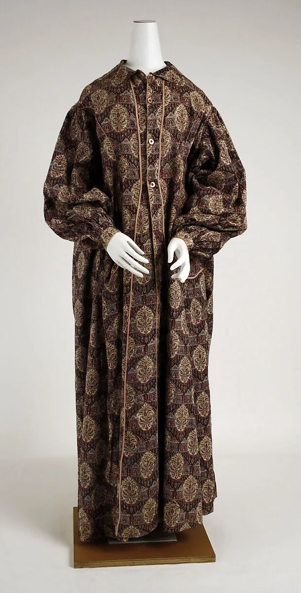 Dressing gown — Unknown