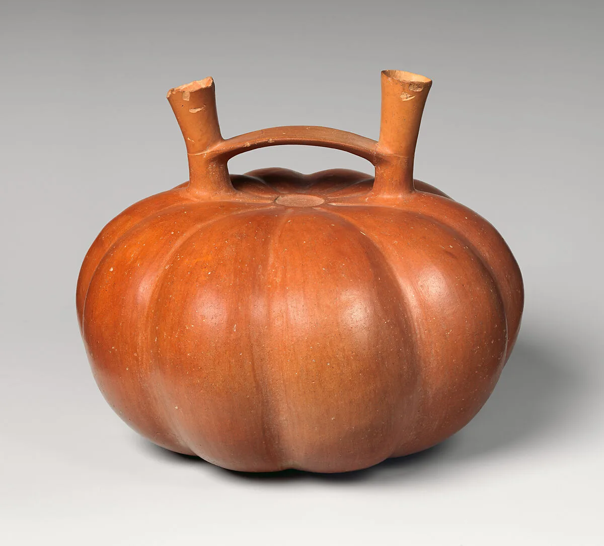 Gourd-shaped bottle — Topará artist(s)