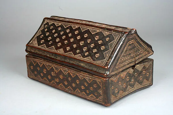 Box: Lidded — Unknown