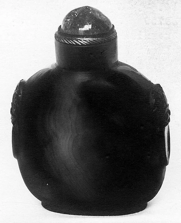 清 瑪瑙鼻煙壺|Snuff Bottle — Unknown