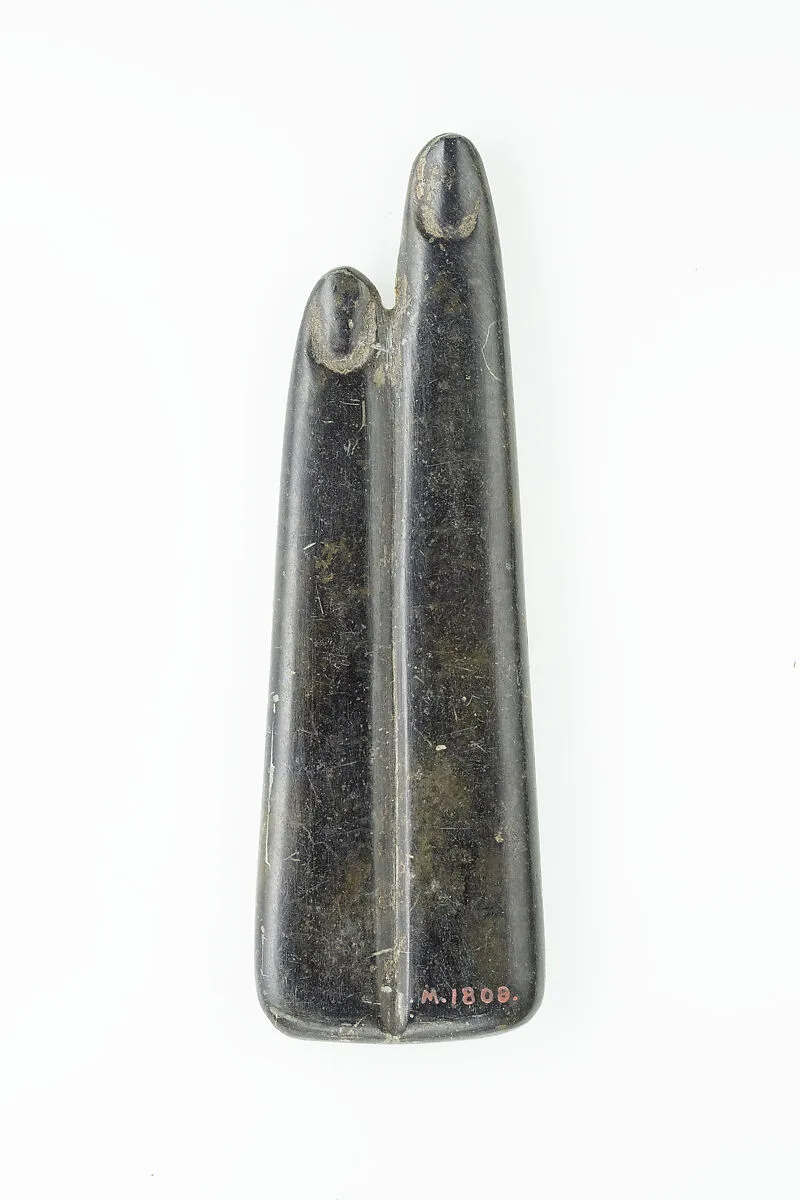 Two-finger amulet — Unknown