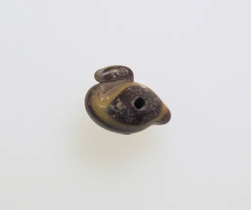 Glass pendant in the form of a bird
