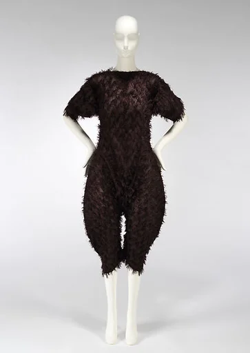 "Monkey Pleats"