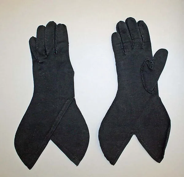 Evening gloves — Lilly Daché