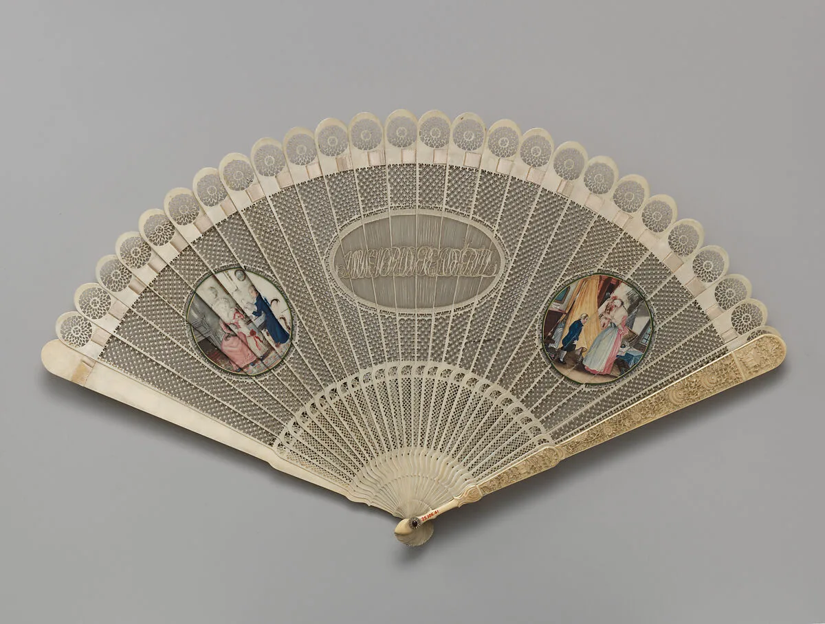Brisé fan with script initials — Unknown
