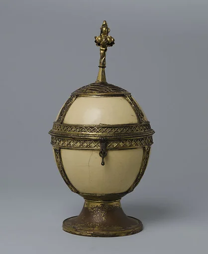Covered Cup