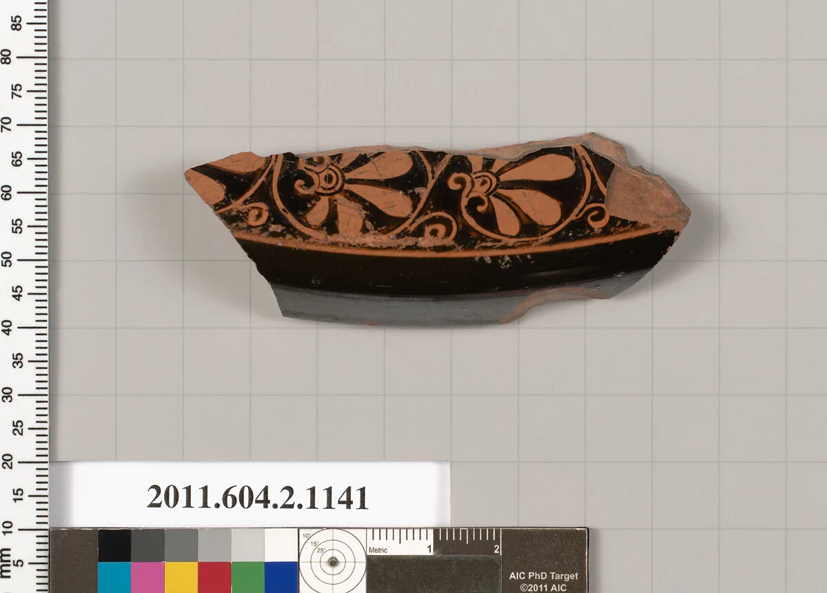 Terracotta fragment from a pyxis lid (box) — Unknown