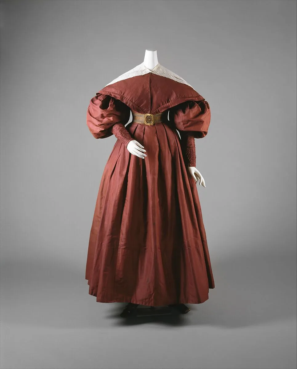 Walking ensemble — Unknown