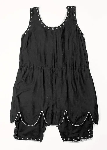 Bathing suit
