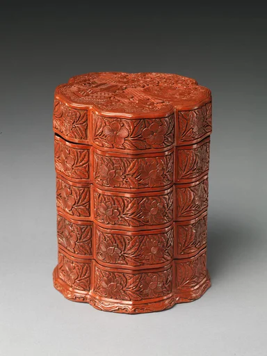 清中期 剔紅高士圖撞盒|Four-tiered box with scholars