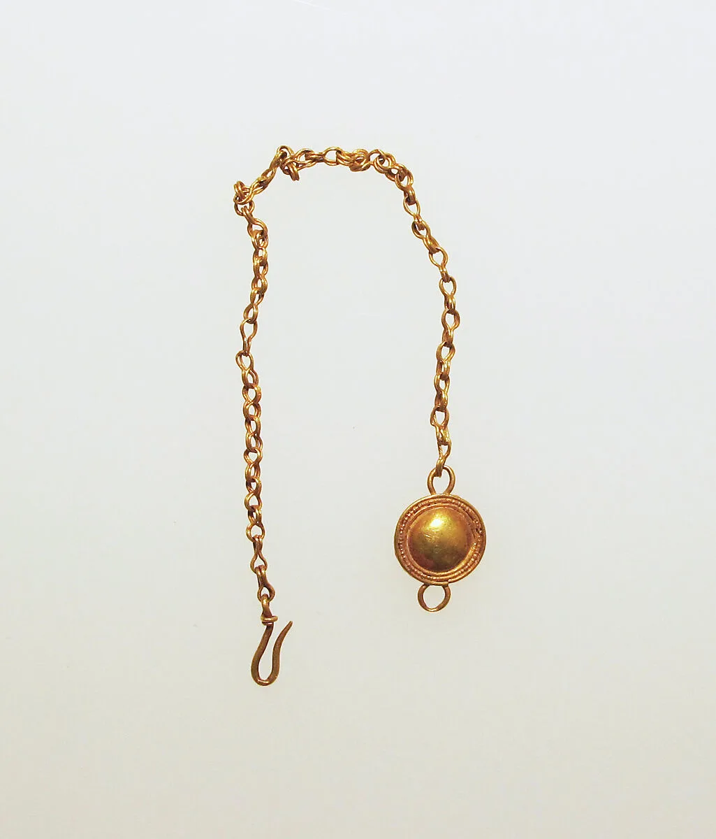 Earring, chain type — Unknown