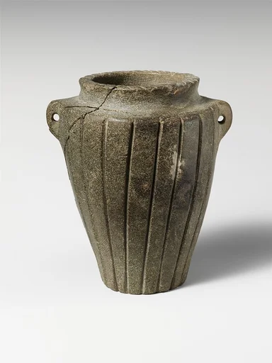 Chlorite miniature jar