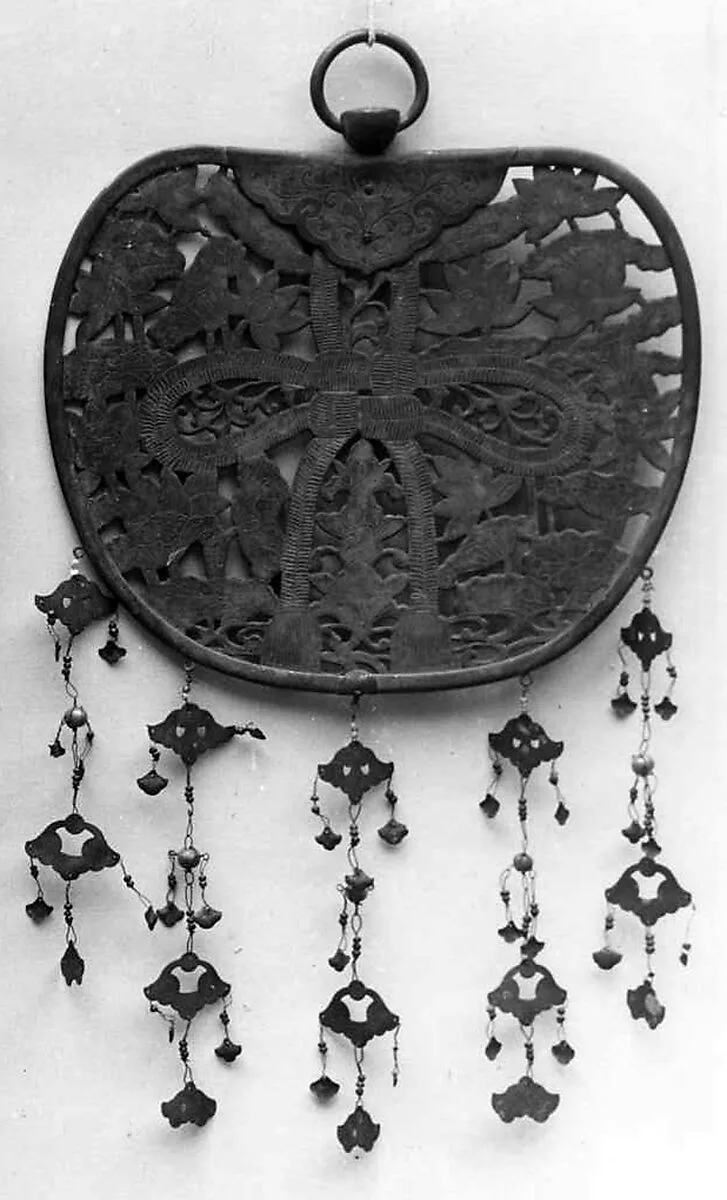 華鬘|Keman (“Flower Garland” Temple Decoration) — Unknown