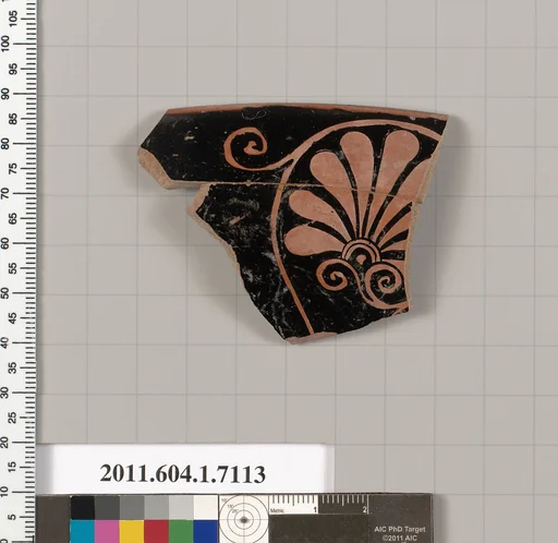 Terracotta rim fragment of a kylix (drinking cup)