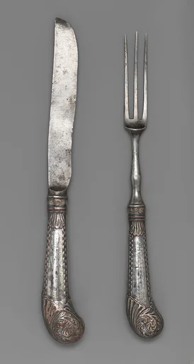 Table knife and fork