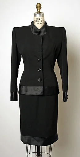 Cocktail suit