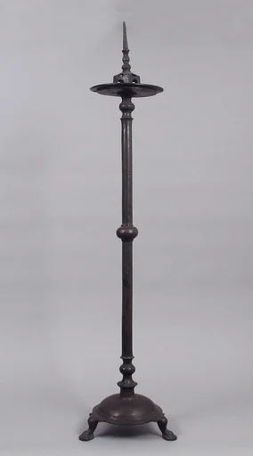 Lampstand