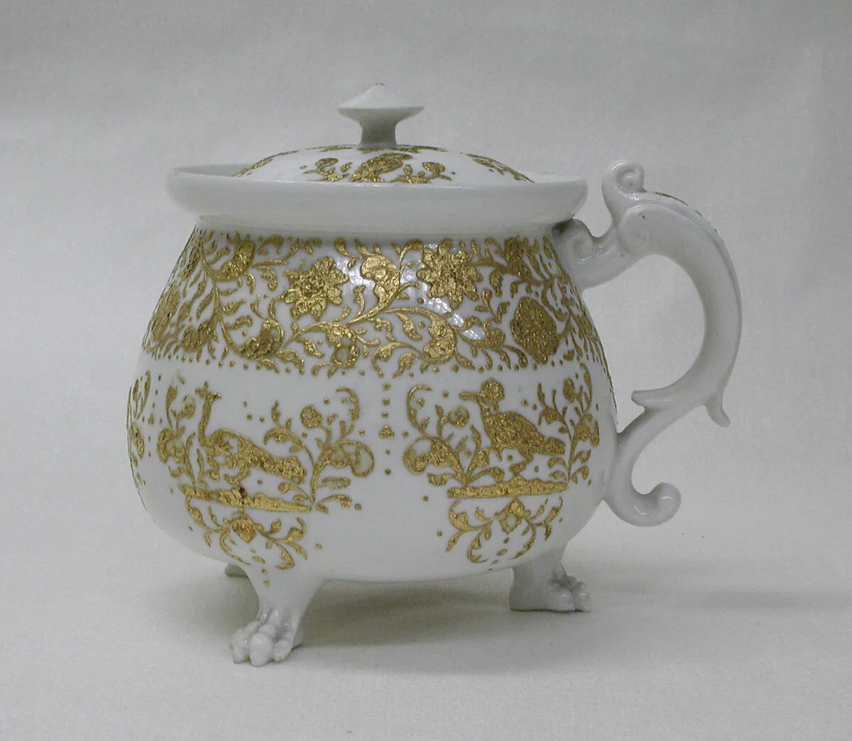 Sugar bowl with cover (part of a service) — Meissen Manufactory