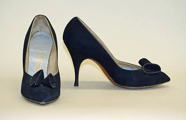 Pumps — Saks Fifth Avenue
