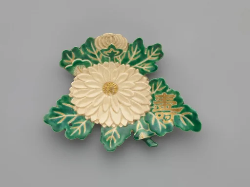 乾山様式 菊形皿|Kenzan-style Dish in the Shape of Chrysanthemum