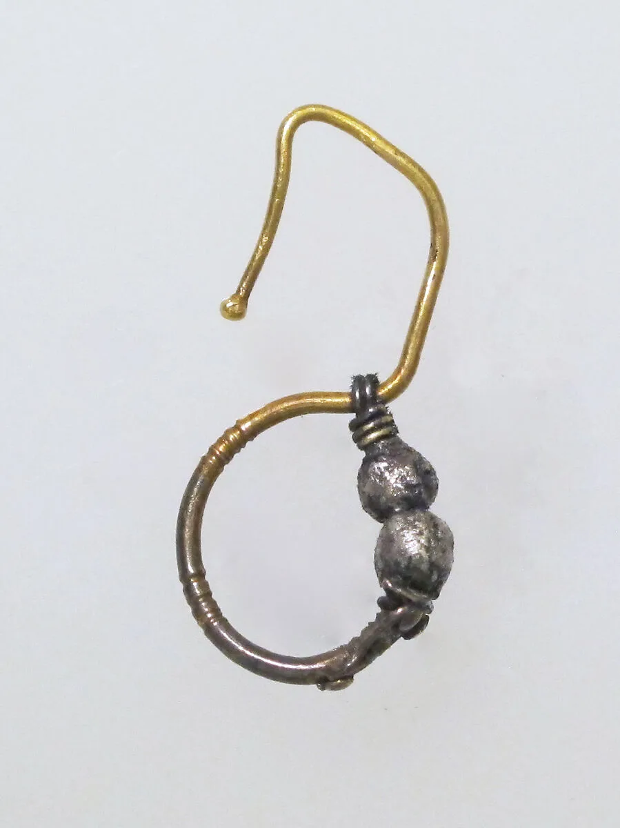 Earring, delta-shaped with beads — Unknown