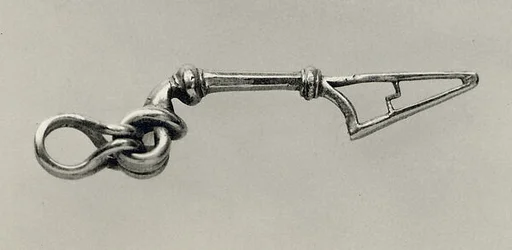 Brooch