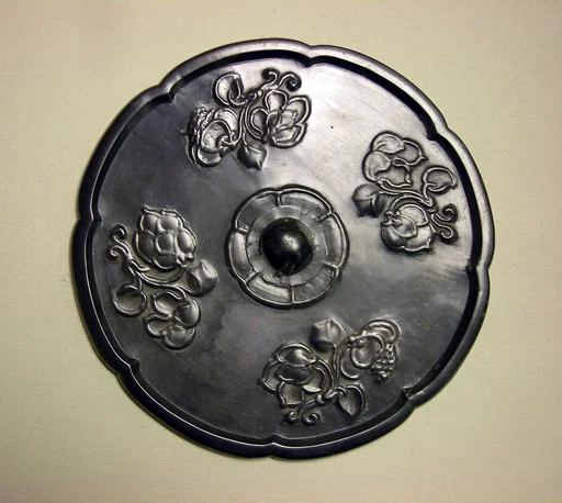 唐 花枝紋銅鏡|Mirror with floral designs