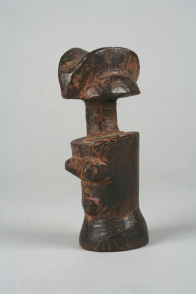 Figure: Female (Mwana Hiti) — Unknown