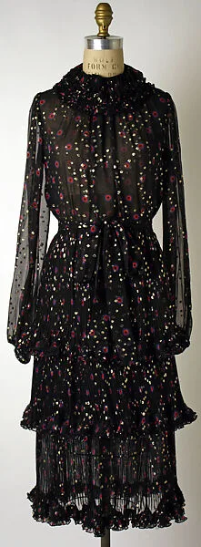 Evening dress — Yves Saint Laurent|Yves Saint Laurent