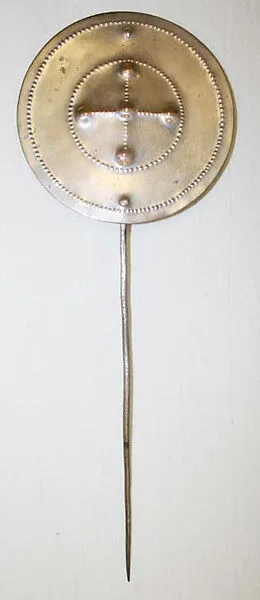 Brooch — Unknown