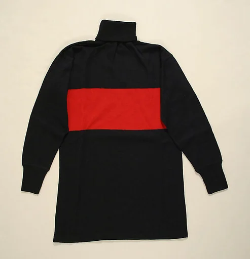 Athletic shirt