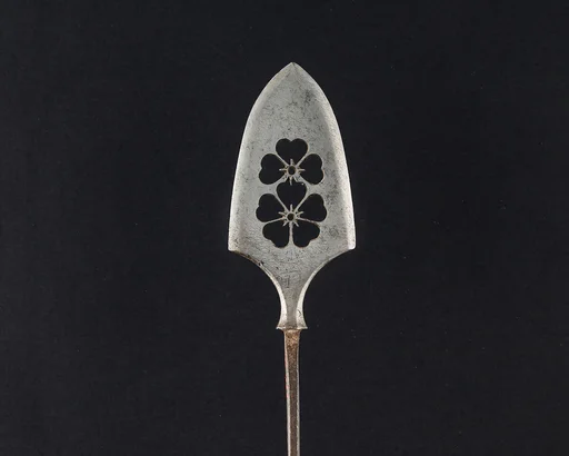Arrowhead (<i>Yanone</i>)