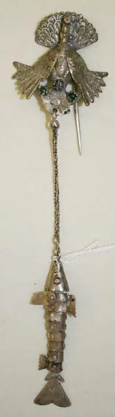 Brooch — Unknown