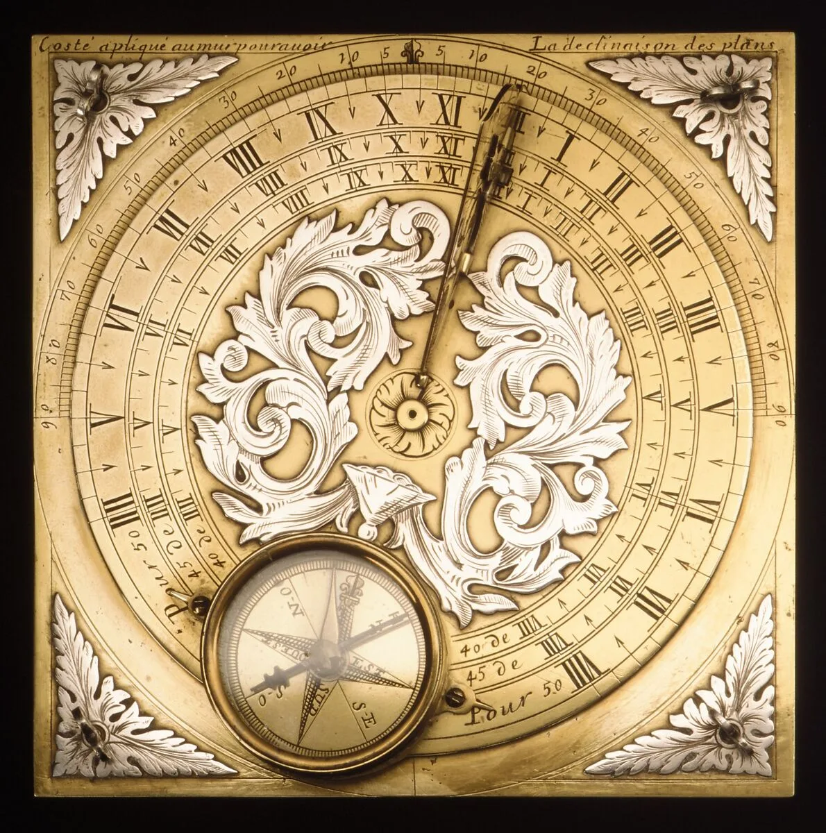 Combination portable sundial and instrument for calibrating sundials — Unknown