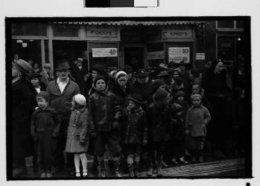 [Five 35mm Film Frames: Parade Watchers, Johnstown, Pennsylvania]