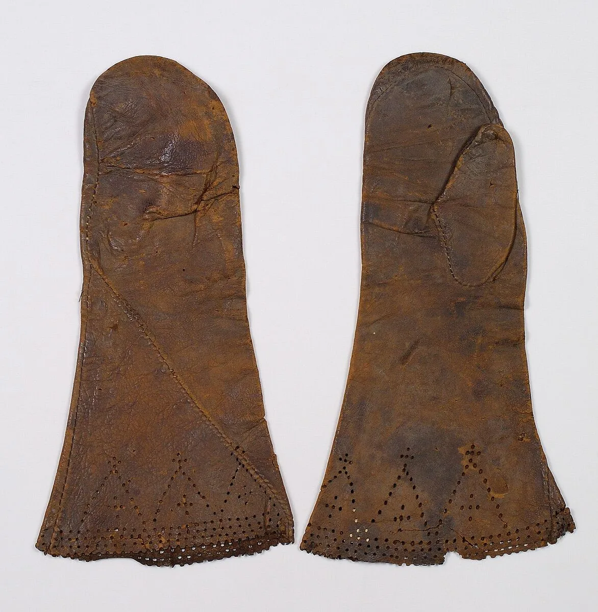 Mittens — Unknown