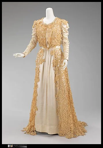 Tea gown