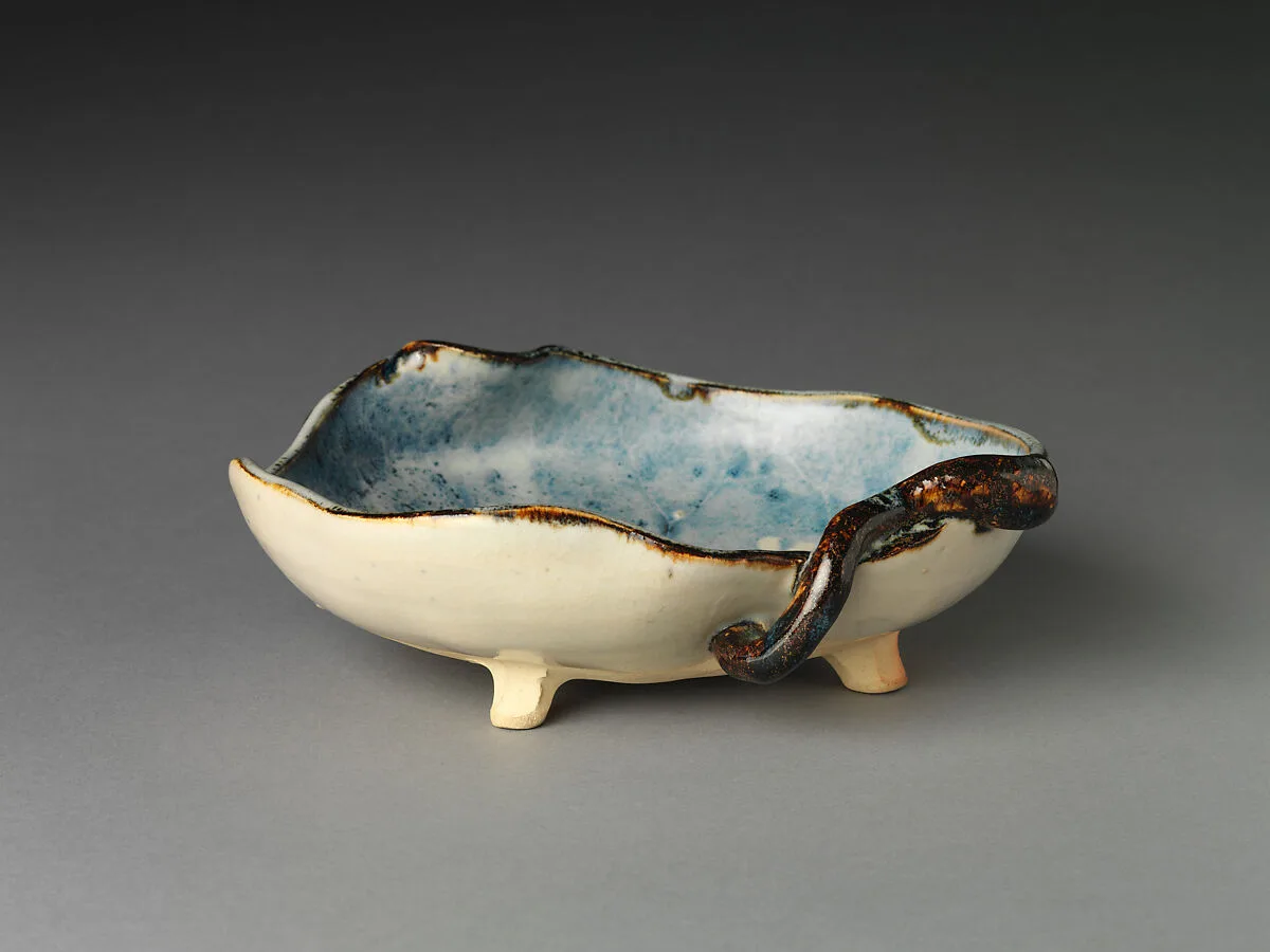 四代仁阿弥道八作 色絵桐葉形鉢|Bowl in the Shape of a Paulownia Leaf — Nin'ami Dōhachi (Takahashi Dōhachi II)