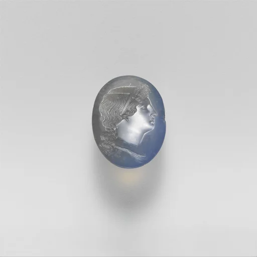 Chalcedony oval gem