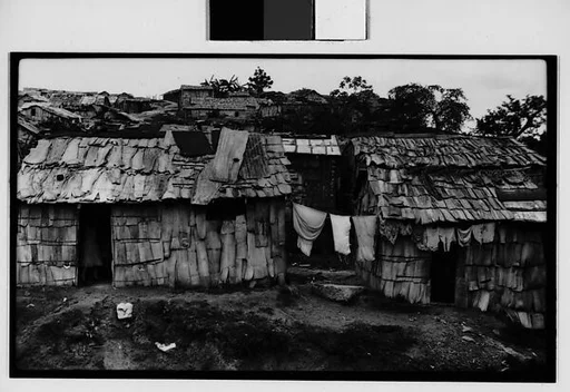 [Shanties with Clothesline, Cuba]