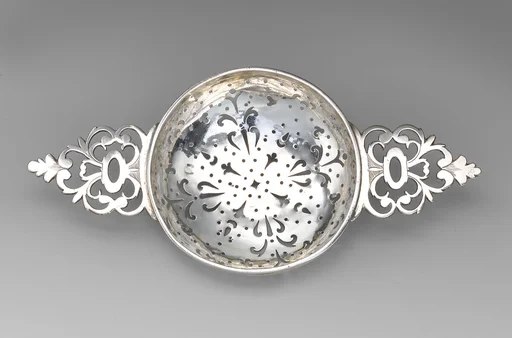 Orange strainer