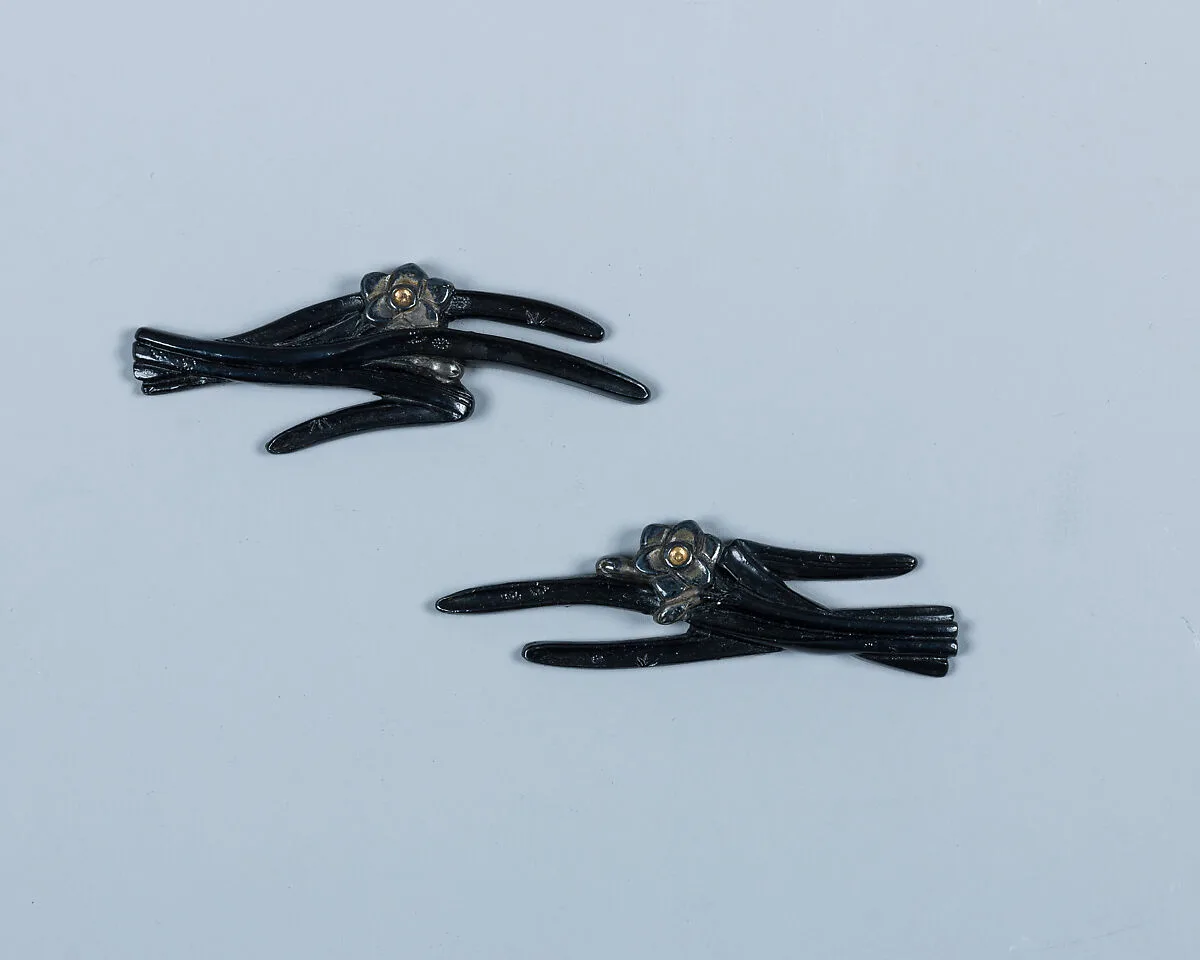 Sword-Grip Ornaments (Menuki) — Gotō Mitsutaka (Enjō)