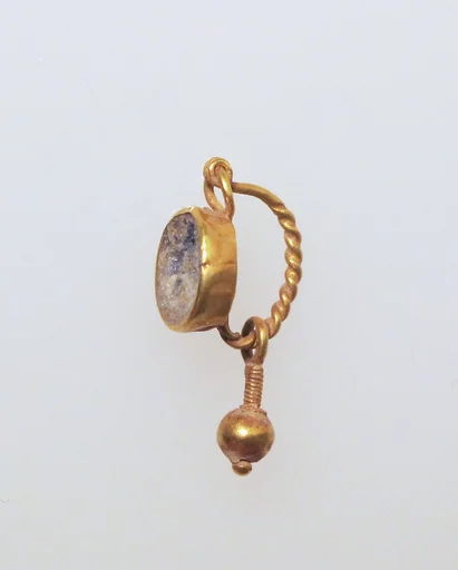 Earring with ball pendant and paste setting