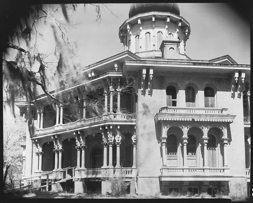[Longwood Plantation House, Near Natchez, Mississippi]