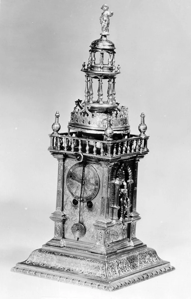 Table clock — Unknown