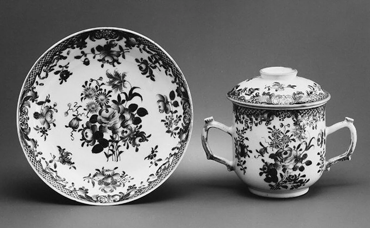 Cup with cover and saucer — Unknown