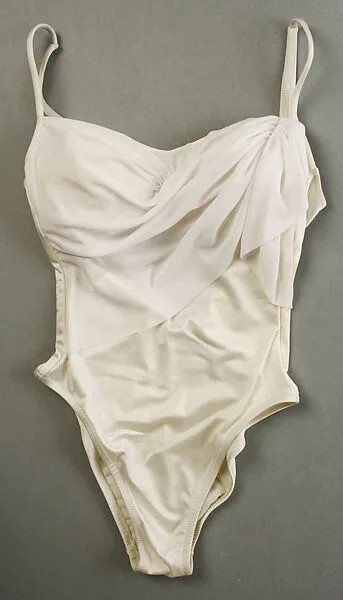 "AWARD" — La Perla