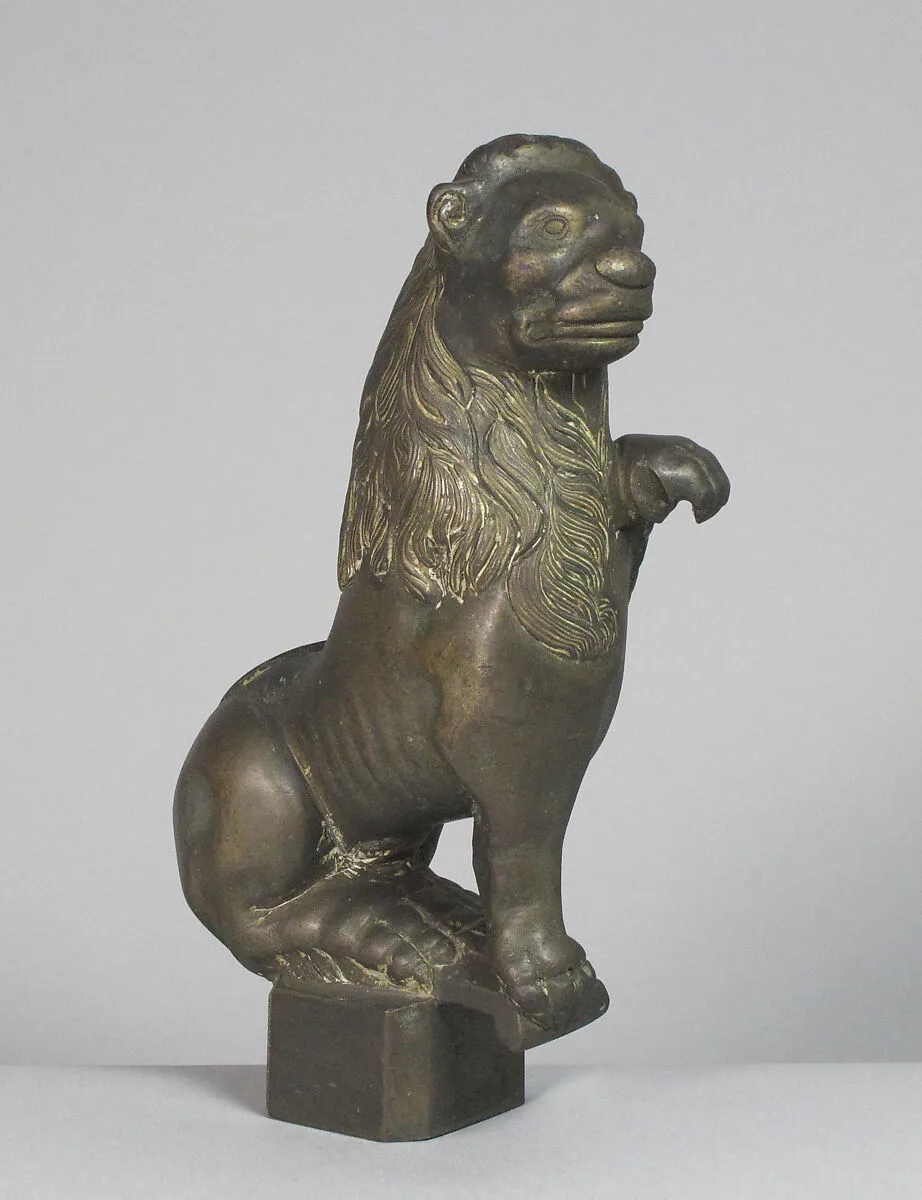 Lion Sejant Rampant — Unknown