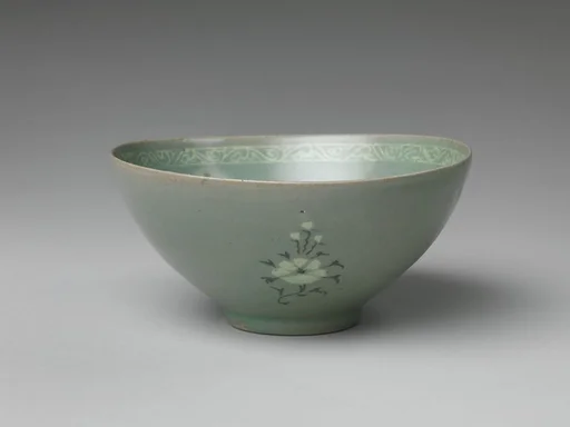 청자 상감 모란 물고기 무늬 대접 고려|靑磁象嵌牡丹魚文大楪 高麗|Bowl with decoration of fish