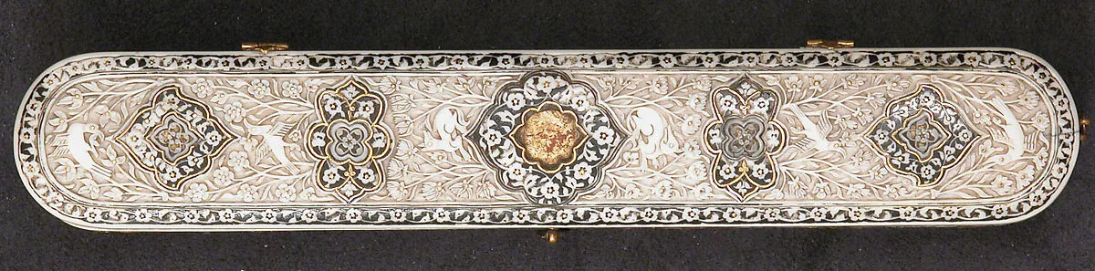 Pen Box with Flowers, Birds and Animals — Unknown